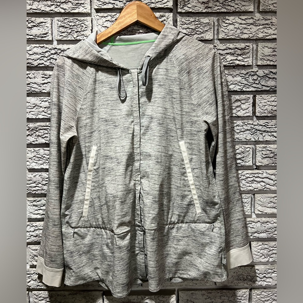 Lululemon Sun Showers Jacket